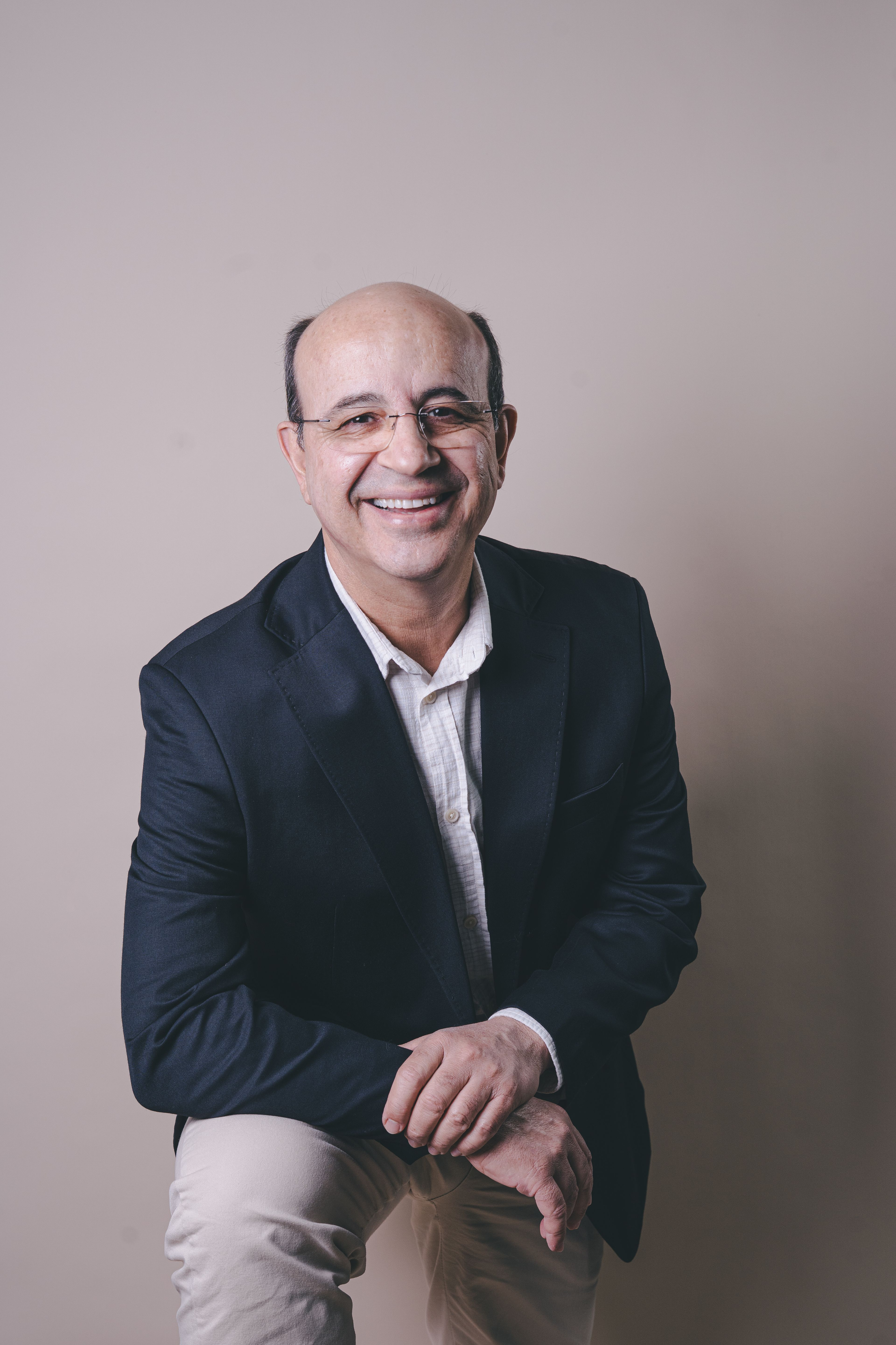 Dr. Saint Clair — Dentista Estético em Moema